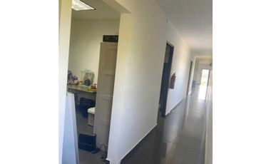 Se Vende/Alquila Galera Industrial en Pedregal de 1200m2