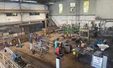 Se Vende/Alquila Galera Industrial en Pedregal de 1200m2