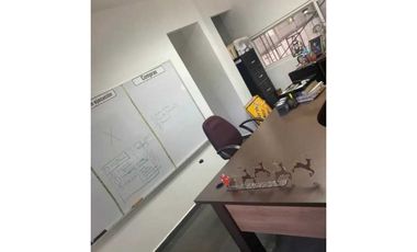 Se Vende/Alquila Galera Industrial en Pedregal de 1200m2