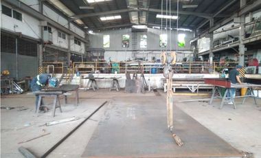 Se Vende/Alquila Galera Industrial en Pedregal de 1200m2