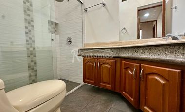 casa en arriendo en loma del escobero. Cod A775934