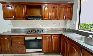 casa en arriendo en loma del escobero. Cod A775934