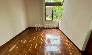 casa en arriendo en loma del escobero. Cod A775934