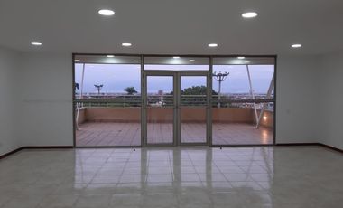 edificio en arriendo en libertadores. Cod A16925