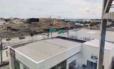 Suite de venta en el Edificio Quo, de estreno, frente al Mall del Sol.
