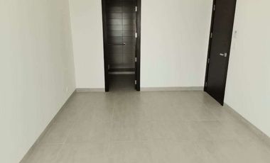 Suite de venta en el Edificio Quo, de estreno, frente al Mall del Sol.