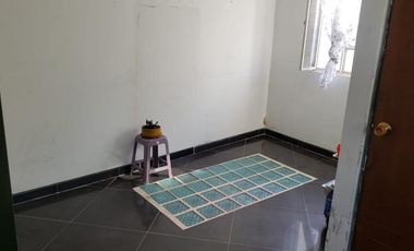 casa en venta en ricaurte. Cod V210