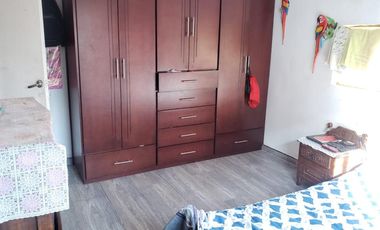 casa en venta en ricaurte. Cod V210