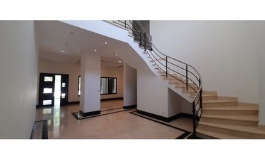 VENTA DE LUJOSA CASA EN COSTA DEL ESTE (JM)