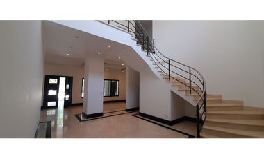 VENTA DE LUJOSA CASA EN COSTA DEL ESTE (JM)