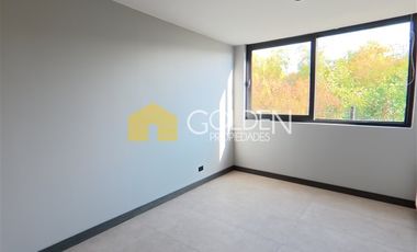 Casa en venta de 5 dorm. en Lo Barnechea