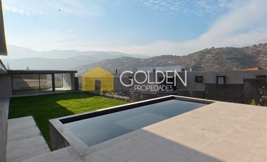 Casa en venta de 5 dorm. en Lo Barnechea