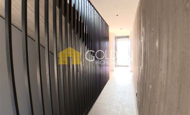 Casa en venta de 5 dorm. en Lo Barnechea