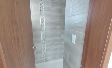 CASA EN VENTA CON RECAMARA EN P.B. FRACC. PALMAS GREEN MEDELLIN,VER.