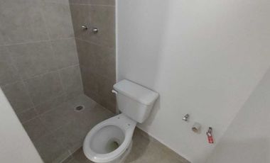 CASA EN VENTA CON RECAMARA EN P.B. FRACC. PALMAS GREEN MEDELLIN,VER.