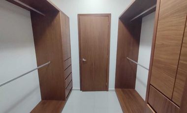CASA EN VENTA CON RECAMARA EN P.B. FRACC. PALMAS GREEN MEDELLIN,VER.