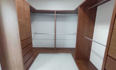 CASA EN VENTA CON RECAMARA EN P.B. FRACC. PALMAS GREEN MEDELLIN,VER.