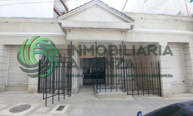 local en arriendo en bolivar. Cod A15735