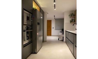 Casa moderna para la Venta en La Estrella