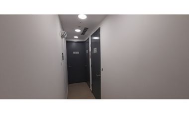 Se Alquila Local en 12 de Octubre,180mt2