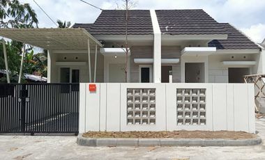 DIJUAL RUMAH SIAP HUNI 300 JUTAAN, SIAP KPR DI AREA PRAMBANAN