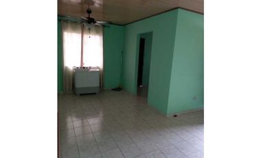 CASA DE 2 HABITACIONES EN SAN MARTIN DE PORRES