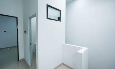 Rumah LB 110 Hadap Timur 15 menit ke Summarecon Mall Bekasi J-41577