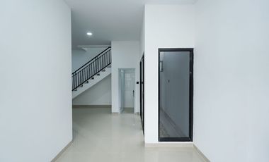 Rumah LB 110 Hadap Timur 15 menit ke Summarecon Mall Bekasi J-41577