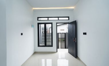Rumah LB 110 Hadap Timur 15 menit ke Summarecon Mall Bekasi J-41577