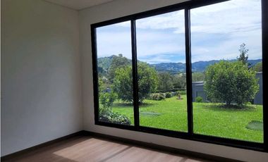 Venta o Alquiler  de Casa Campestre en el Retiro sector Fizebad