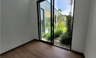 Venta o Alquiler  de Casa Campestre en el Retiro sector Fizebad