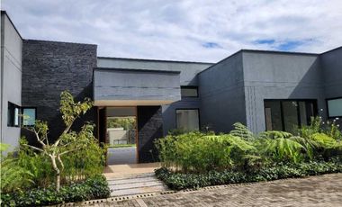 Venta o Alquiler  de Casa Campestre en el Retiro sector Fizebad