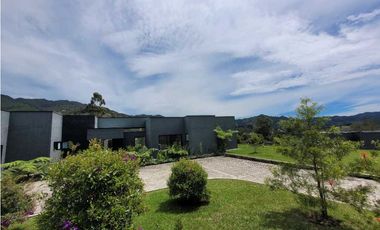 Venta o Alquiler  de Casa Campestre en el Retiro sector Fizebad