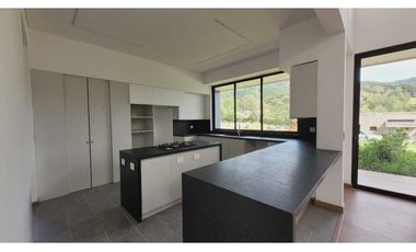 Venta o Alquiler  de Casa Campestre en el Retiro sector Fizebad