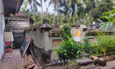 DIJUAL RUMAH LOKASI STRATEGIS COCOK BUAT VILLA KAWASAN PADANG BAI