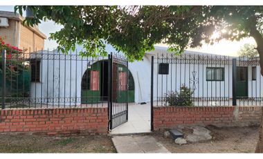 Vendo Casa 2 dor + 2 deptos independientes en Argüello