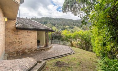 casa en venta en la calera. Cod V6401