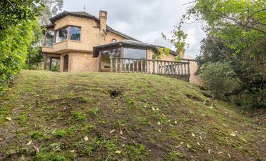 casa en venta en la calera. Cod V6401