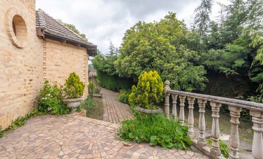 casa en venta en la calera. Cod V6401