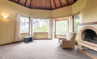 casa en venta en la calera. Cod V6401