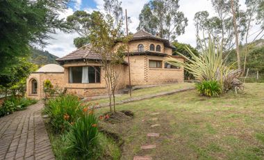 casa en venta en la calera. Cod V6401