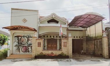 Bonus tempat usaha siap huni strategis di tengah kota Jogja