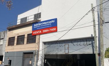 Se vende el block de dos inmuebles intercomunicados con salida a dos calles, Alsina y Dardo Rocha.