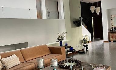 VENTA de CASAS en SABANETA