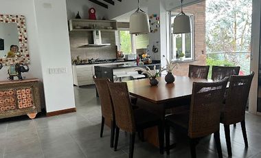 VENTA de CASAS en SABANETA