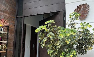 VENTA de CASAS en SABANETA