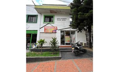 se arrienda local con  apartamento