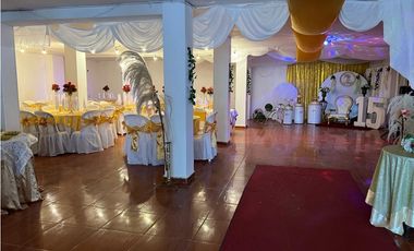 se arrienda local con  apartamento
