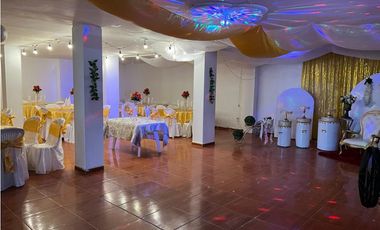 se arrienda local con  apartamento
