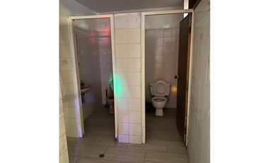 se arrienda local con  apartamento